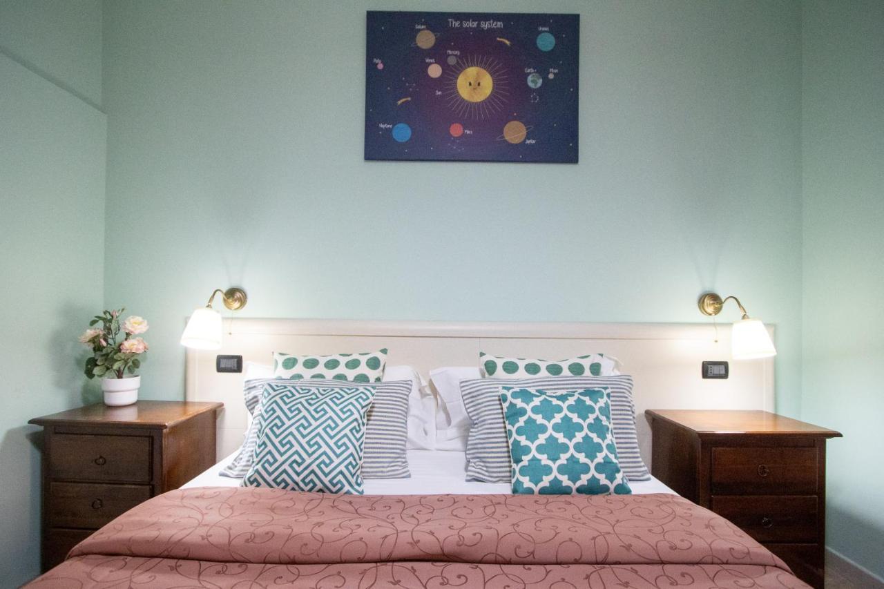 Colorful Yard Bed and breakfast Roma